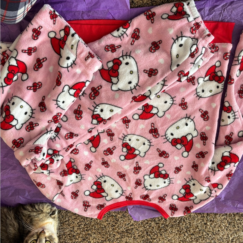 Sanrio Hello Kitty Pink Fleece Pajama Set